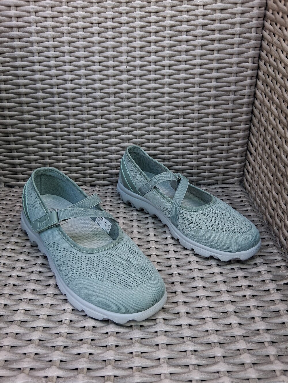 NEW Propet Light Green Mary Jane Knit Walking Shoes
